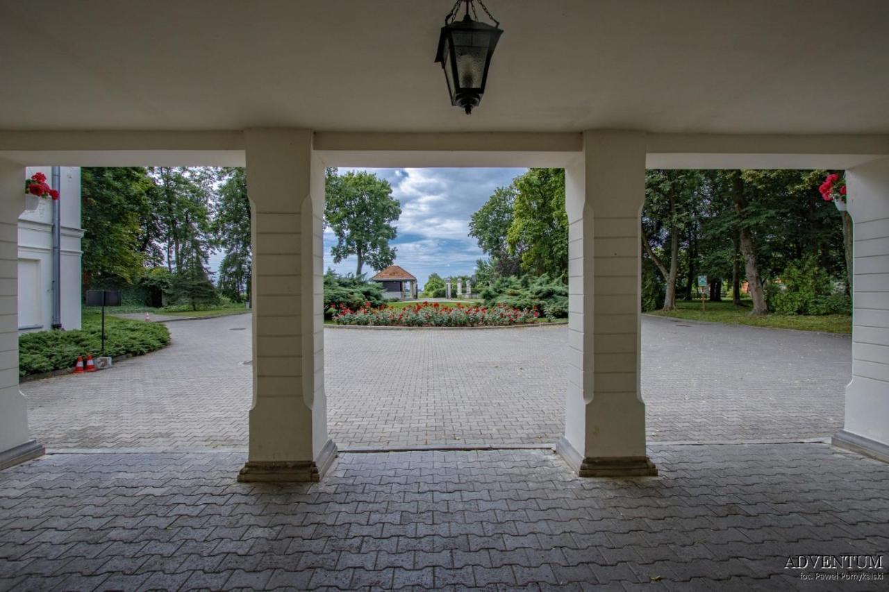 Palac Pod Kampinosem - Blisko Warszawy Лешно Екстер'єр фото