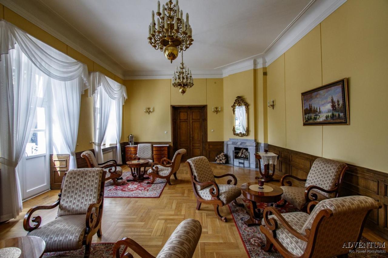Palac Pod Kampinosem - Blisko Warszawy Лешно Екстер'єр фото